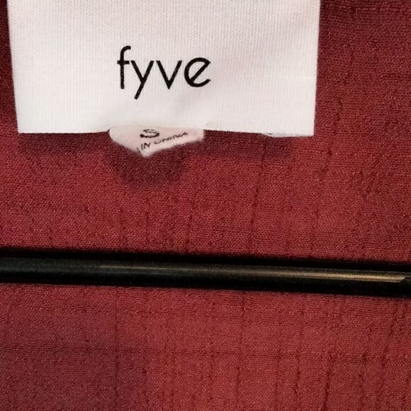 "fyve" woman's shirt  - Picture 6 of 8